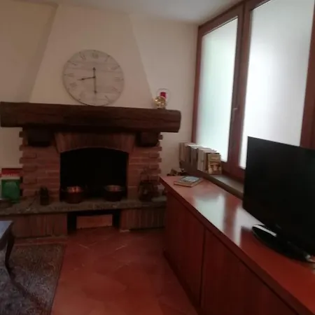 Grazioso Appartamento Con Terrazzo Lesa