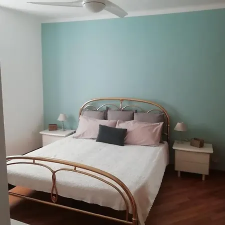 Grazioso Appartamento Con Terrazzo Lägenhet *