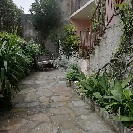 Lägenhet Grazioso Appartamento Con Terrazzo *