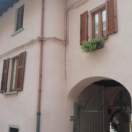 Grazioso Appartamento Con Terrazzo Lägenhet