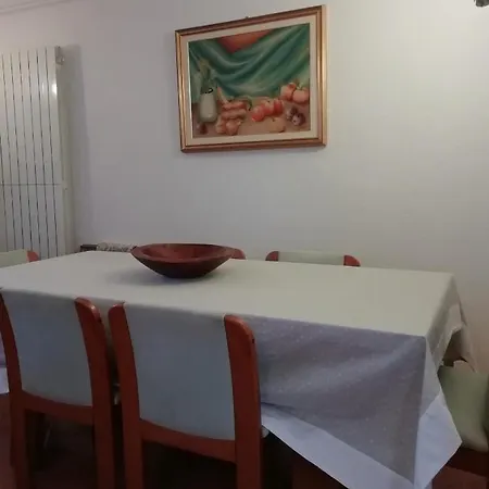 Lägenhet Grazioso Appartamento Con Terrazzo *